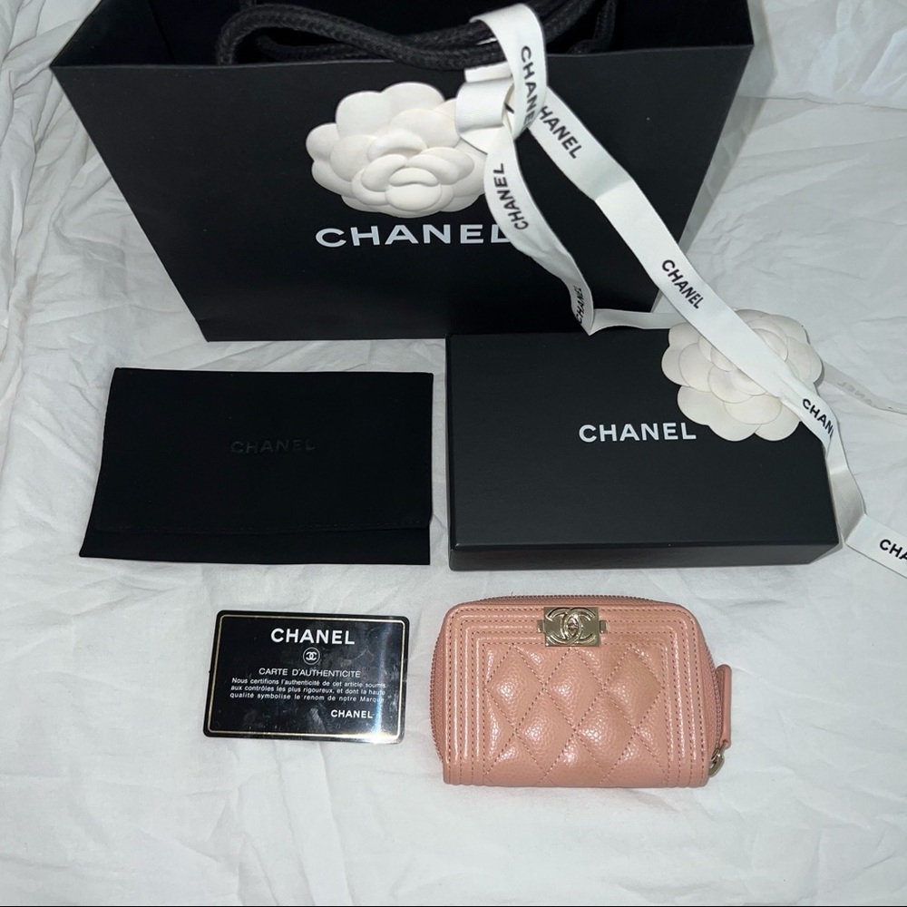 BOY CHANEL ZIPPED COIN PURSE peach nude pink